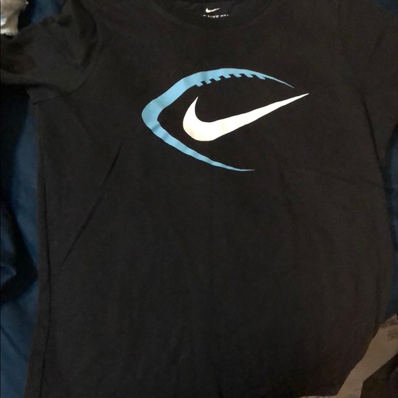Nike T-shirt - Picture 1 of 1